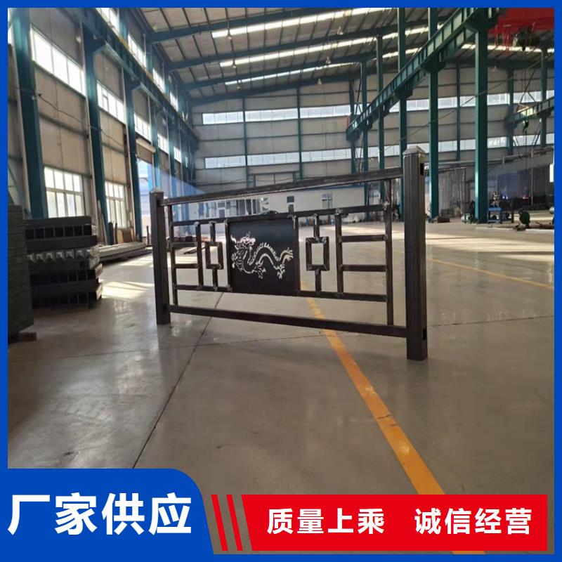 徐水热镀锌喷塑钢板立柱批发厂家友康护栏