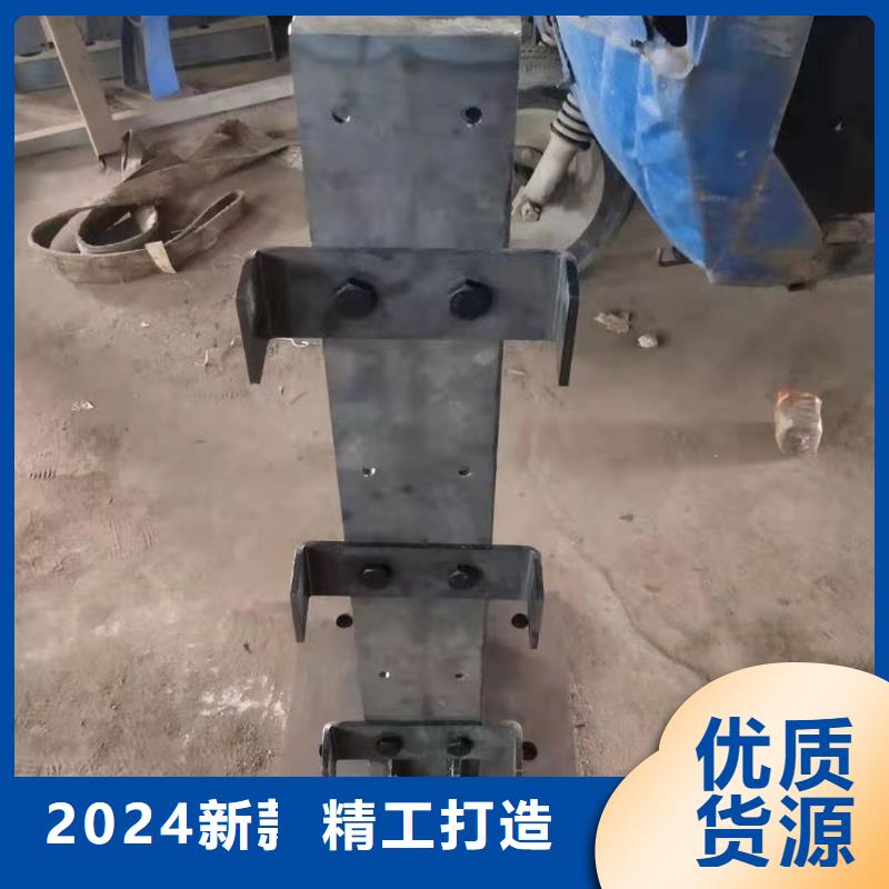的不锈钢复合管道路护栏生产厂家